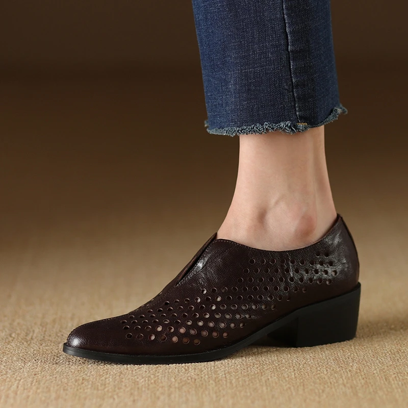 Women's New Spring and Autumn Vintage Genuine Leather Cowhide Pointed Hollow Hole Comfortable Middle Heel Muller Single Shoes