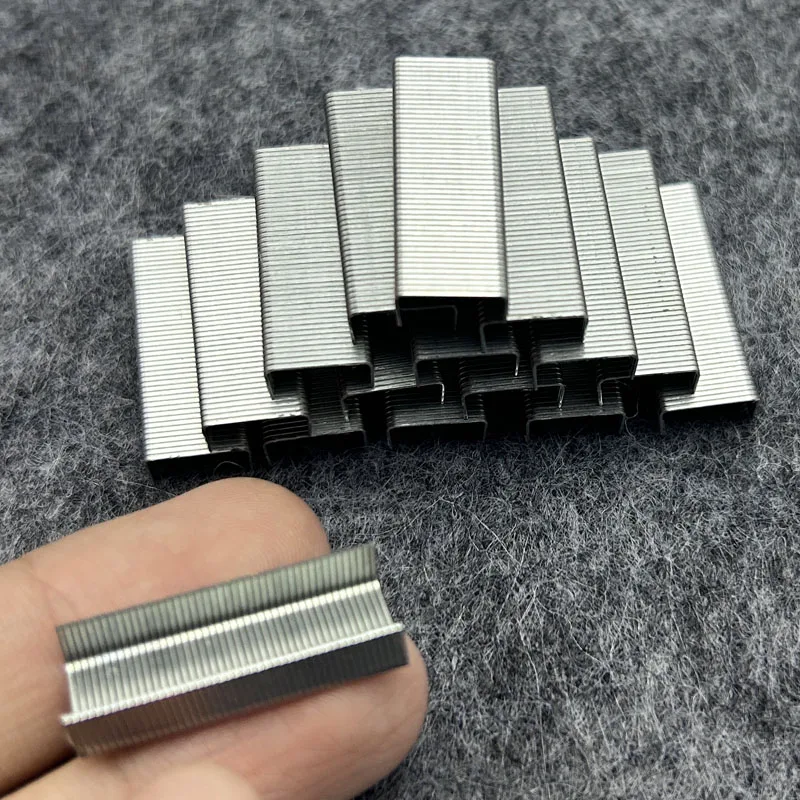 4000pcs 스테이플 금속 9mm 학교 사무실 액세서리 바인딩 용품 스테이플러 실버 네일 비즈니스 문서 바인딩 도구