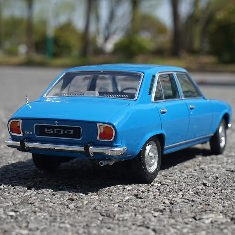 1975 プジョー 504 WELLY 1/18 Diecast model cars Peugeot 504 Berline 1/18 Welly Berline