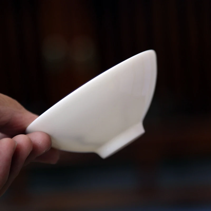 Japanese Magic Sakura Cup Cold Temperature Color Changing Flower Display Sake Cup Ceramic Kung Fu Tea Cup Tea Bowl Sakura Cup