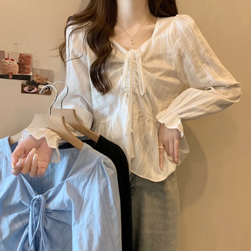 

Sandro Rivers Large Blue Gentle Drawstring V-neck Slimming Shirt for Women French Bubble Sleeves Casual Short Top Summer