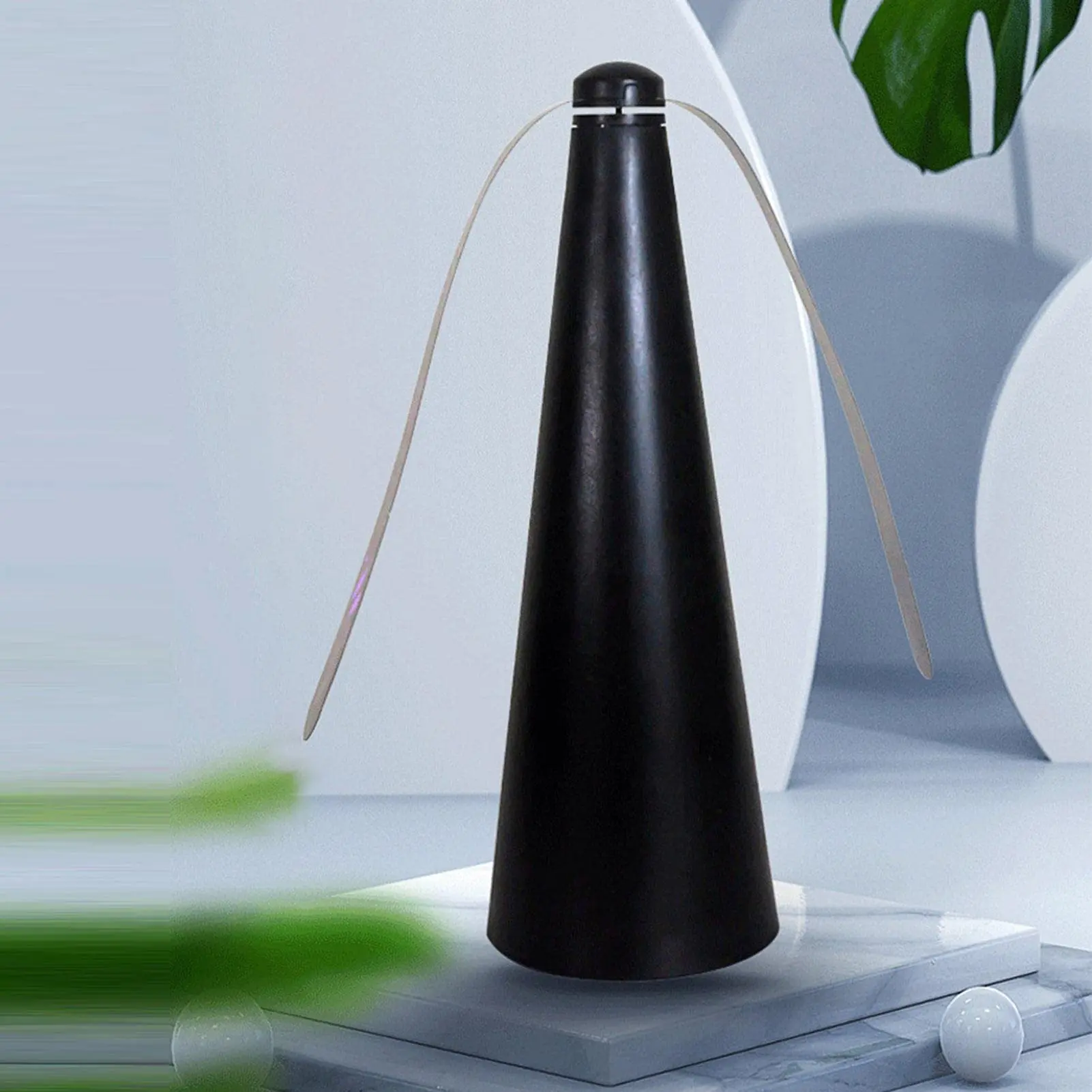 🪰 Fly Repeller Table Fan – Portable USB or Battery Powered Insect Repellent Fan