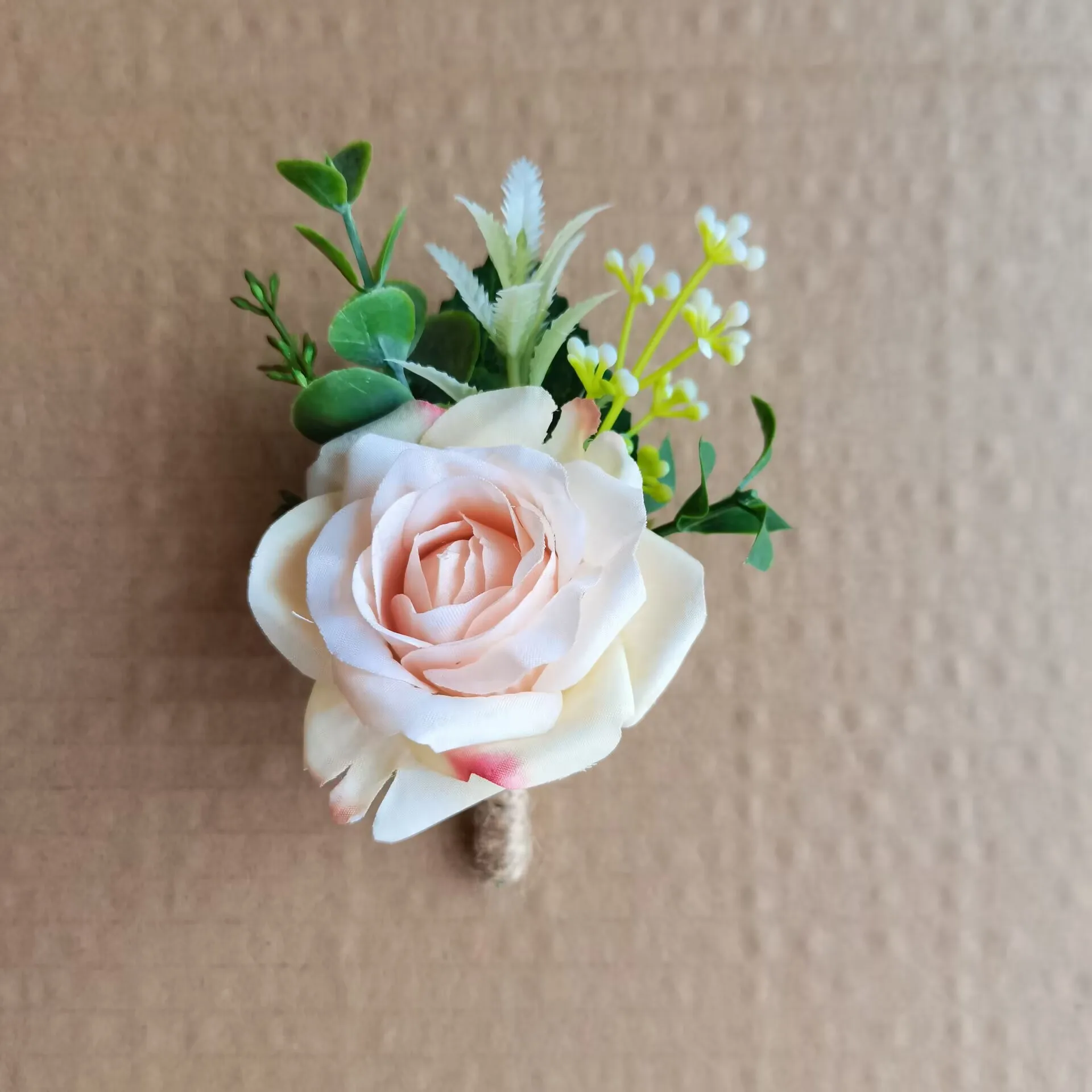 boutonniere-L