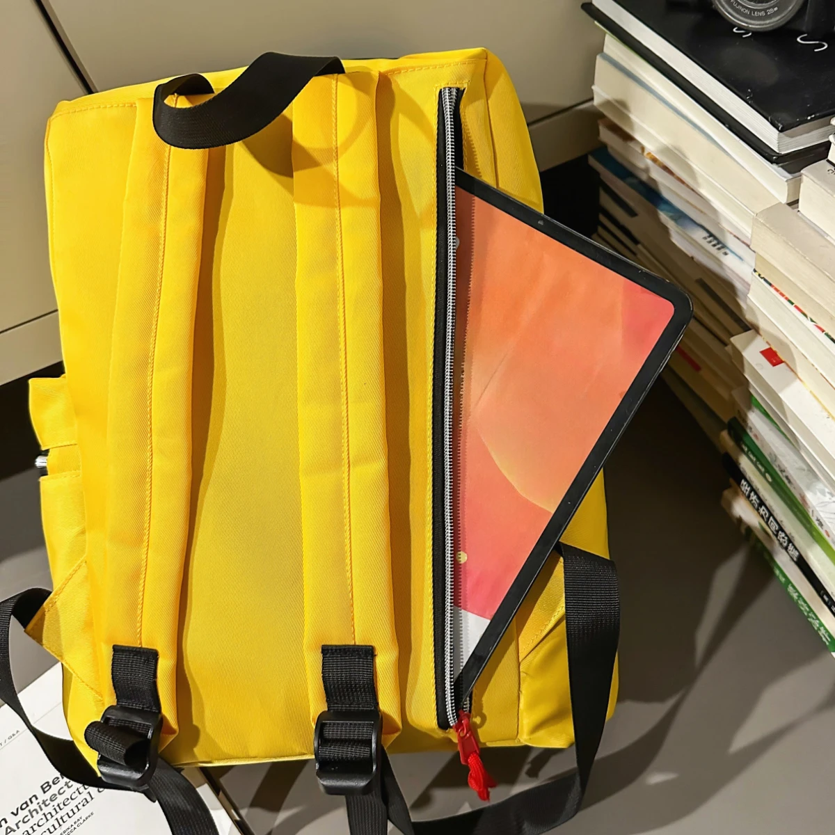 Couple's Backpack, Large Capacity, Lightweight Outdoor Travel Backpack, Fashionable School Bag for Female College Students, High School Students, Junior High School Students, for Class and Sports