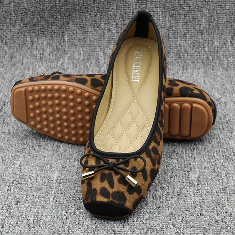 

Корейский стиль, ретро, весна-лето 2023, новые туфли с квадратным носком, женские туфли с бантом-бабочкой на плоской подошве, леопардовые топ-сайдеры, женская обувь