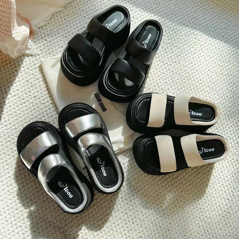 Slippers Women Shoes Summer Thick Sole Beach slippers Fashion lightweight Casual anti slip sandals Women wedge slippers silvery