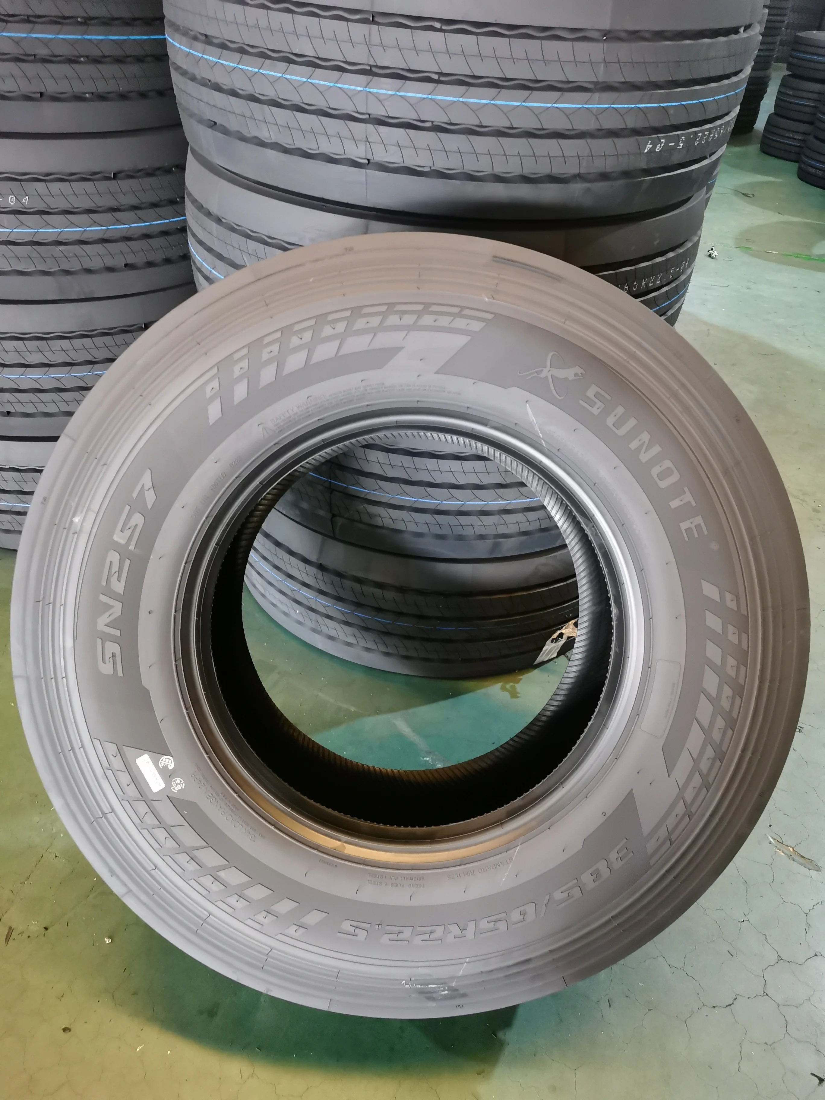 HOT SALE CHINA BRAND SUNOTE HIGH QUALITY 385/65R22.5 truck tyres