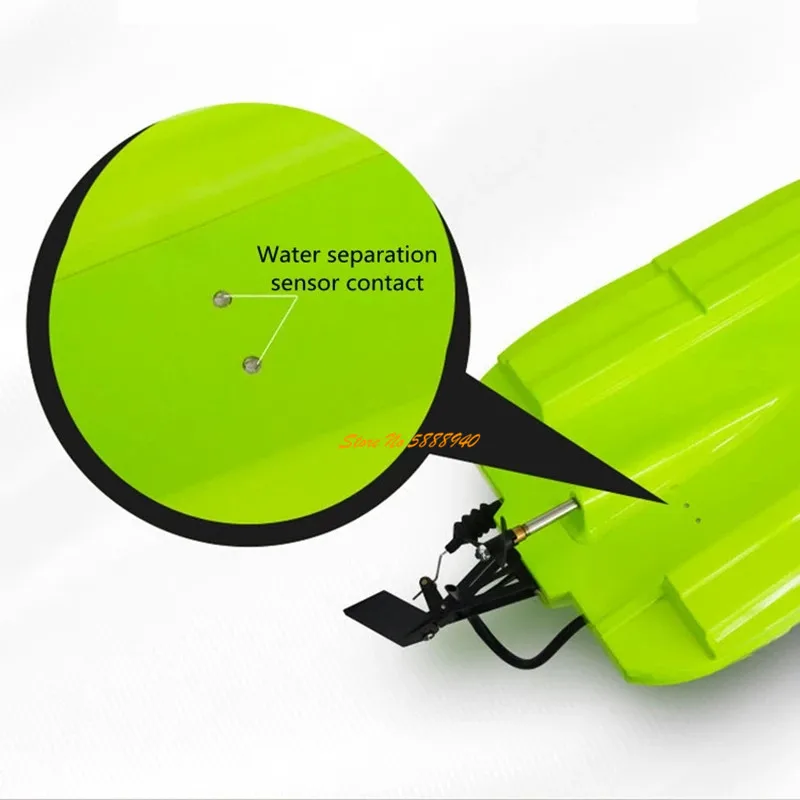 53CM Large 4CH Racing RC Speedboat 2.4G 40KM/H 150M Water Separation Induction Circulating Water Cooling Remote Control RC Boat