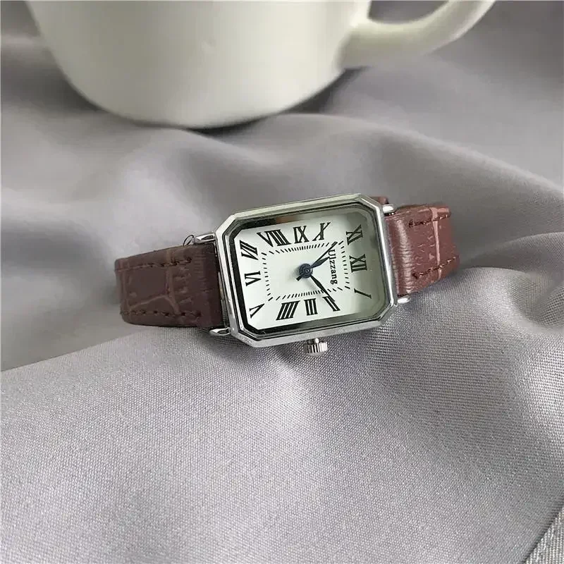 Retro Watches Classic Casual Quartz Dial Leather Strap Band Rectangle Clock Fashionable Wrist Watches for Women Harajuku Y2k 4