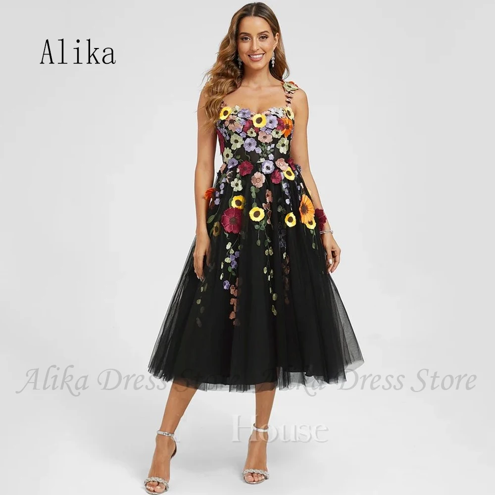 Charming Champagne Wedding Party Dresses with Applque Sleeveless Spaghetti Straps Mother of Bride Dresses for Princess