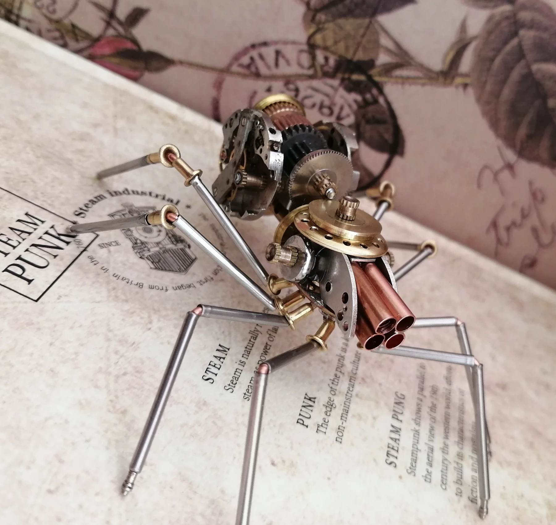 

3D steampunk insect mechanical spider all metal pure handmade creative small handicraft ornaments - Finished Product