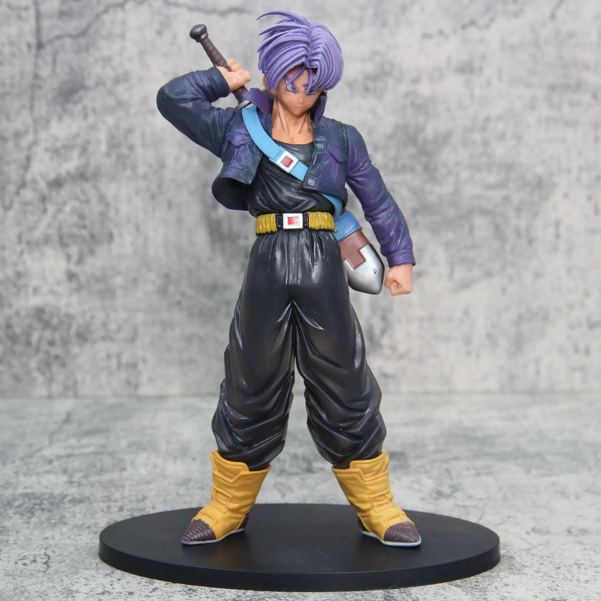 ドラゴンボール　トランクス フィギュア Amazon.co.jp: ドラゴンボールZ 組立式ハイクオリティDX