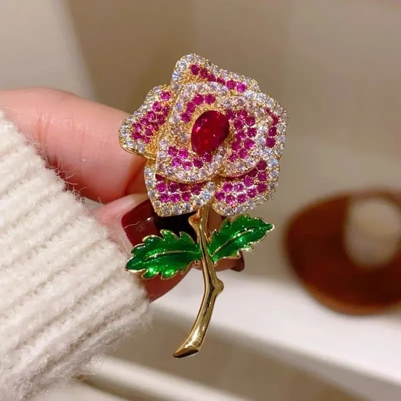 Lapel Pin Luxury Brooch Pin Double Layered Gold Leaf With Bling