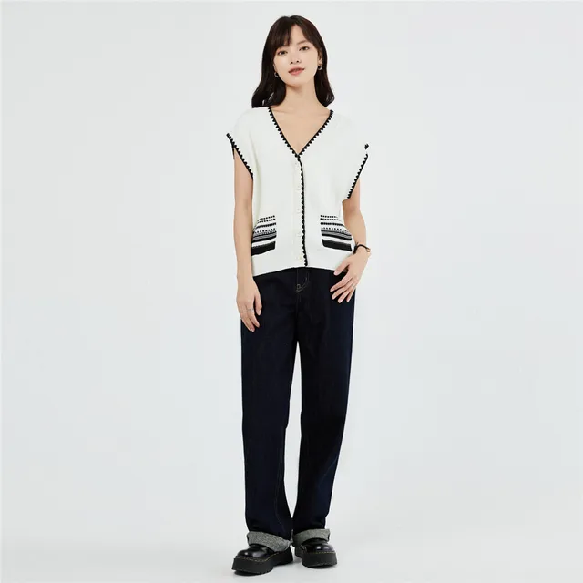 Giordano 니트 카디건: 이른 가을을 위한 편안하고 세련된 선택