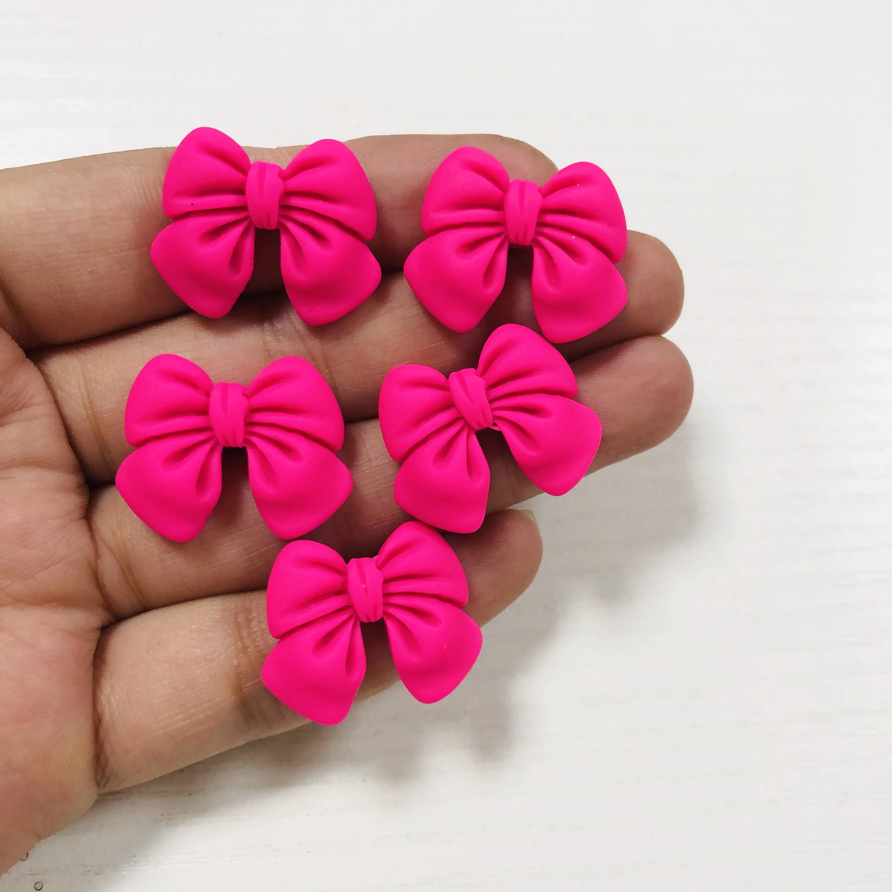 10Pcs 귀여운 달콤한 도파민 활 수지 장식 Bowknpt 네일 아트 매력 Diy 정크 전화 케이스 헤드셋 액세서리 매니큐어 용품