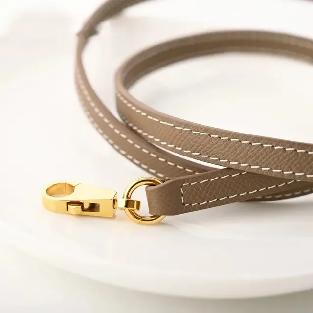 고급스럽고 맞춤형 가죽 숄더 스트랩으로 가방을 개성화하세요