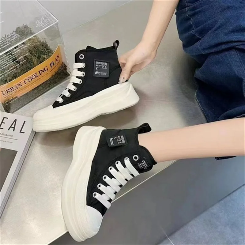 2023 New Men and Women Couple Vulcanized Shoes High Quality Thick Sole Canvas Sneakers Casual Round Toe Lace-Up Flats