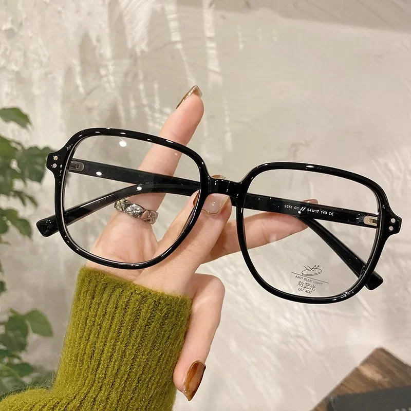 Chic Ultra-Light Matte Tea Eyeglasses for Women - Fashionable Anti-Blue Light Large Frame Eyewear