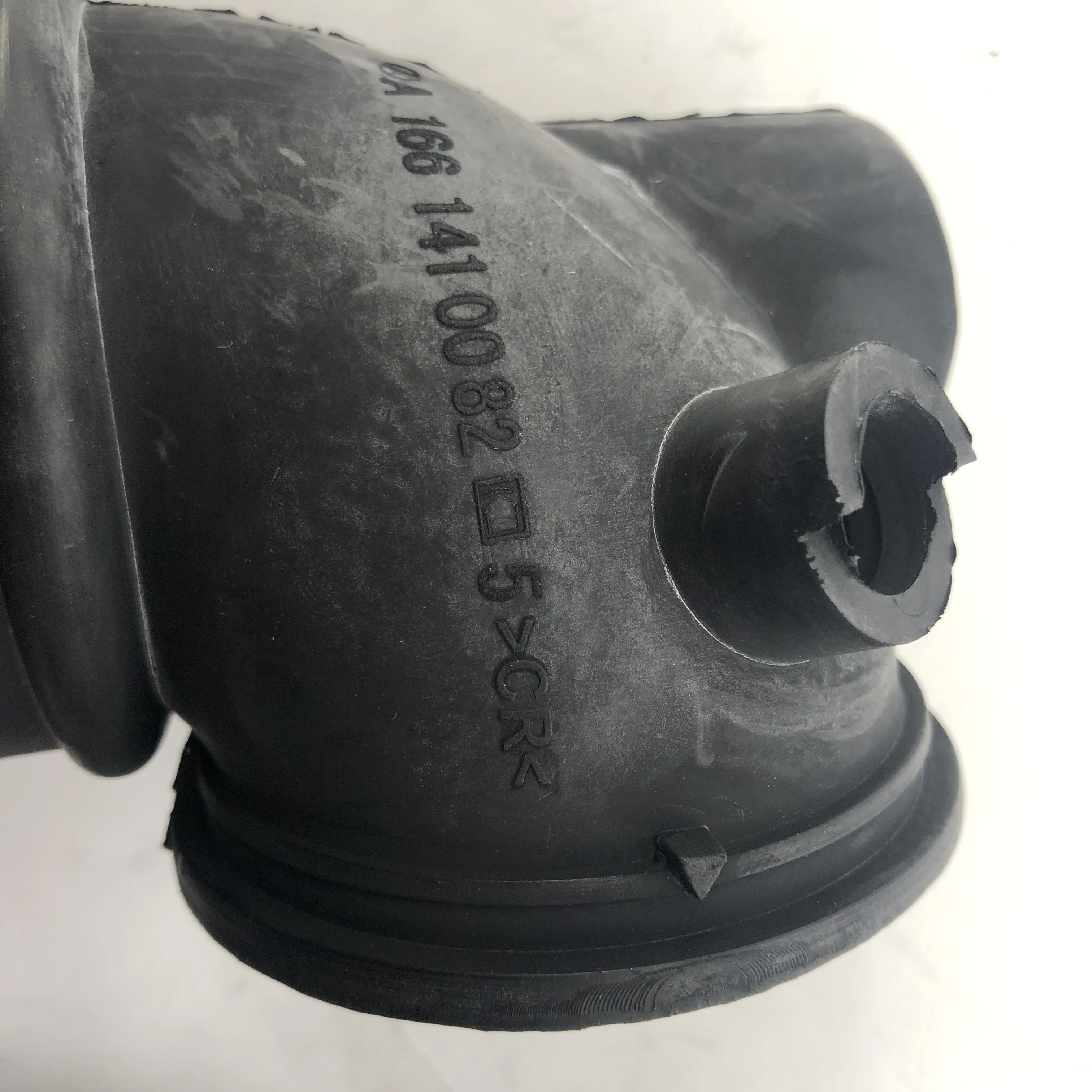 Air Intake Hose 2PCS For Benz A1661410082