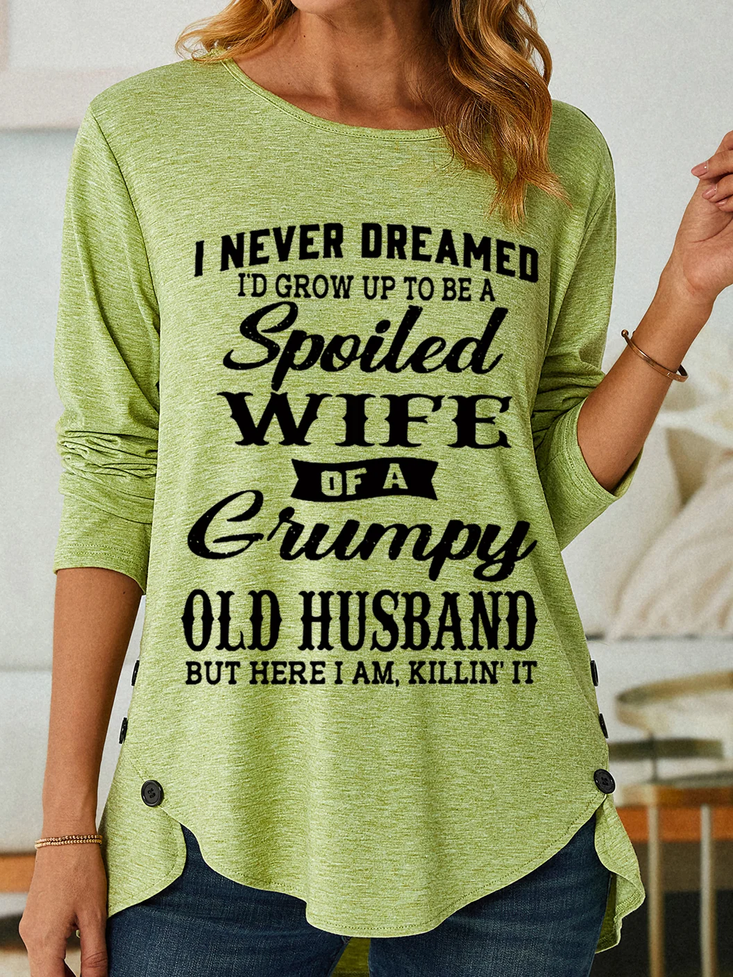 

Solid color letter minimalist 3D printed T-shirt with pointed hem, women's top with long sleeves, spring and summer WG10