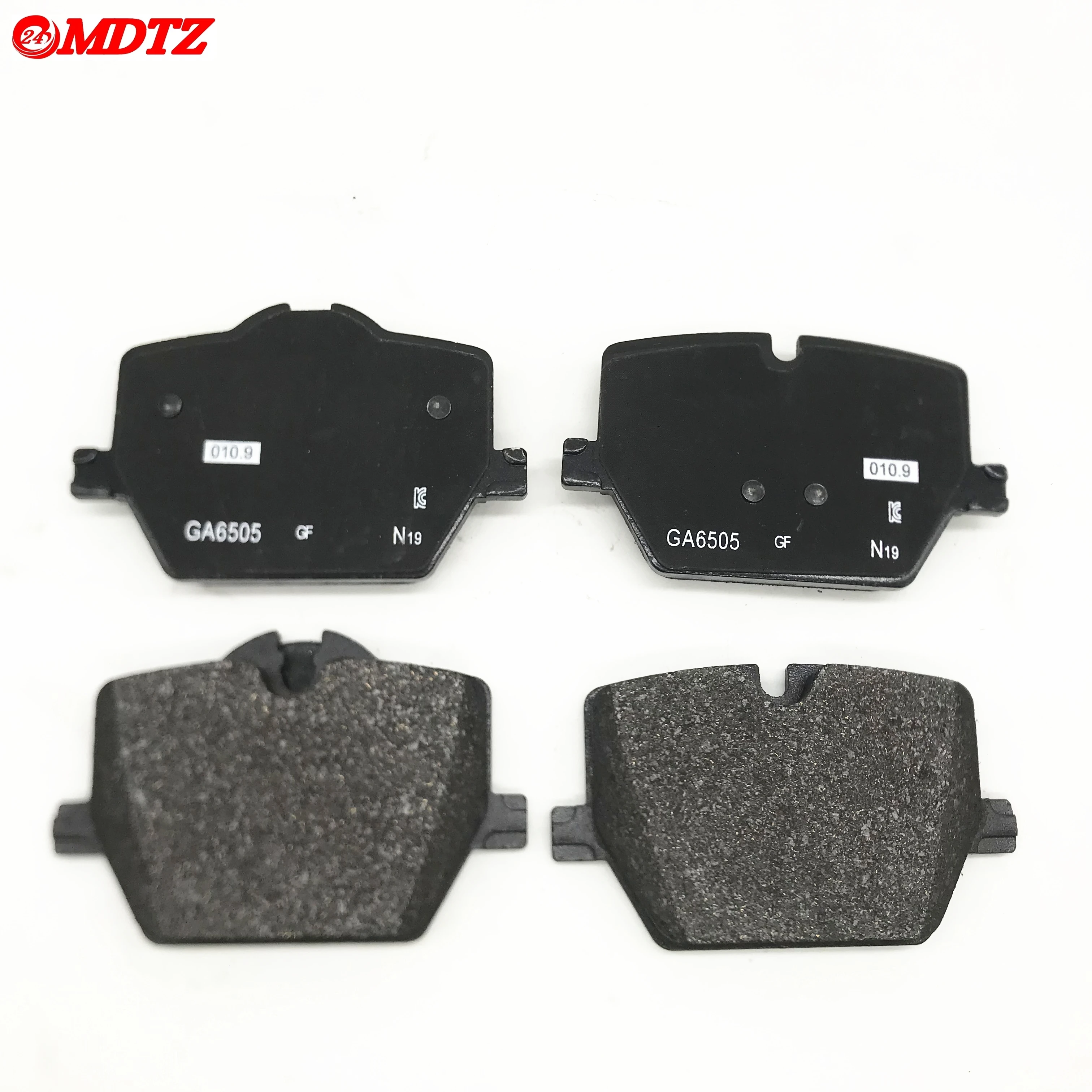 

Rear Brake Pad For BMW G20 330i B46 2.0L M340i B58 3.0L G29 Z4 sDrive M40i B58 3.0L B46 2.0L 34206888835 04466-WAA03 D2221