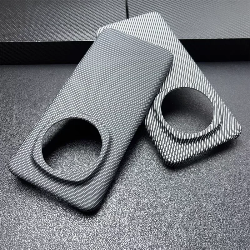 Sleek Carbon Fiber Protective Back Cover
