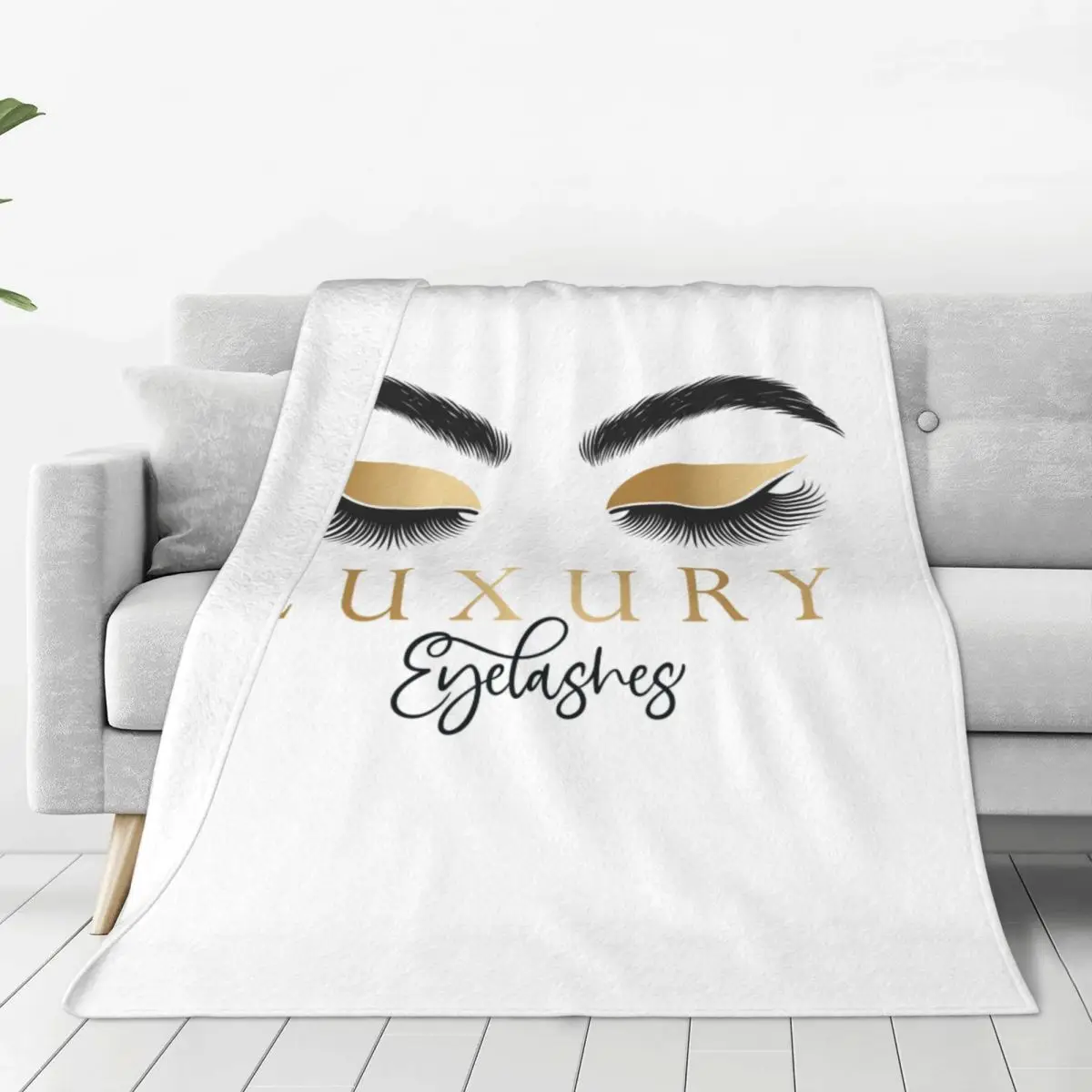 

Luxury Beauty Eye Lashes Logo Blanket Flannel Decoration Portable Warm Throw Blanket for Home Couch Rug Piece