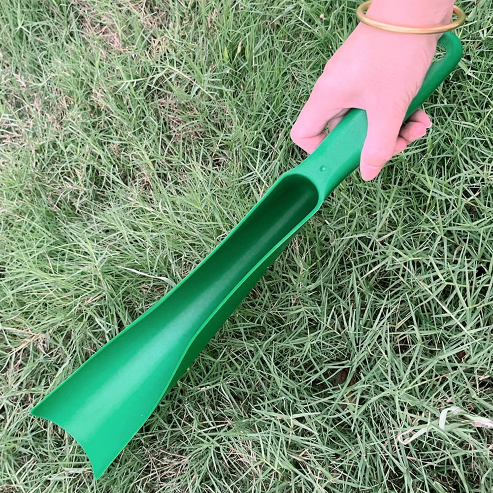 Gutter Getter Scoop Cleaning Roof Tool Flex To Fit Dirt Debris Remove Multi Use Eaves Garden Leaf Dirt Debris Remove Tool