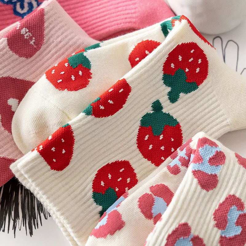 PinkStrawberrySocksCasualFashionLetterHarajukuStreetwearKorean