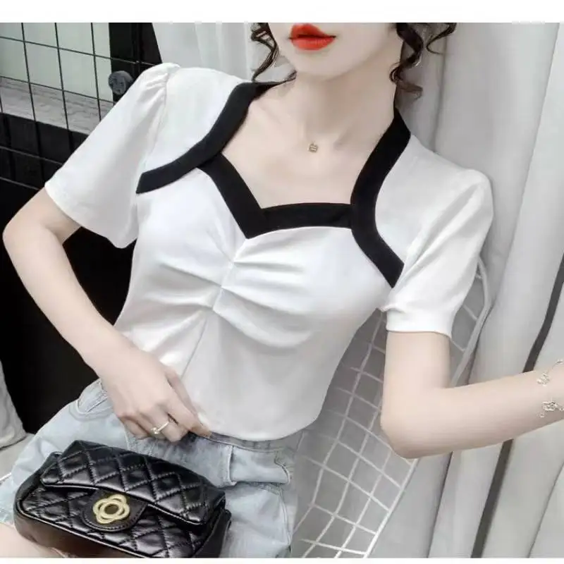 

Women's New Short-sleeved T-shirt in Summer Small Shirt Square Collar Design Niche Fashion And Slim Top DD316