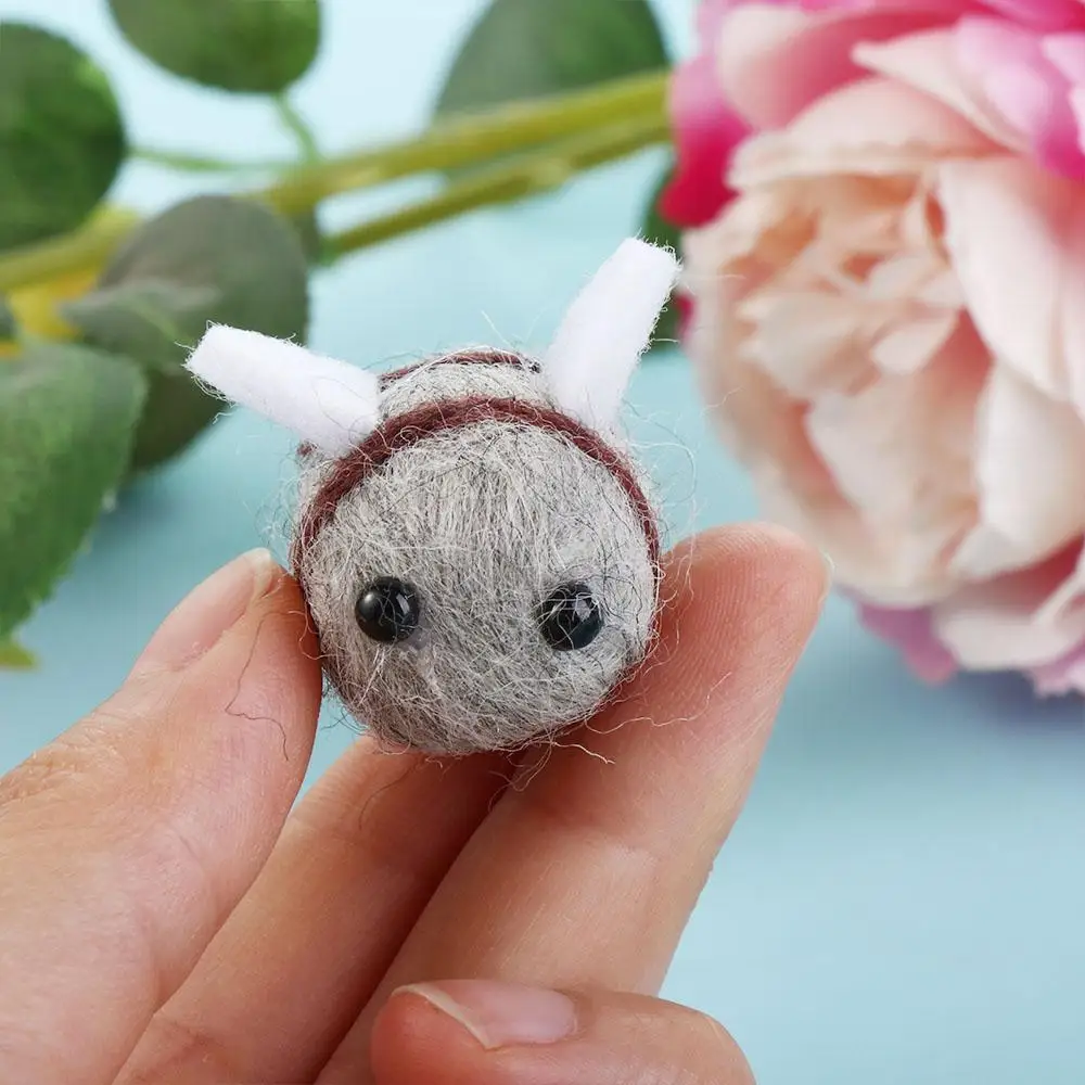 Description Picture 3 of itemScrapbooking DIY Baby Shower Costume Accessories Cute Nursery Plush Balls Bumble Bees Ornament Toys Craft