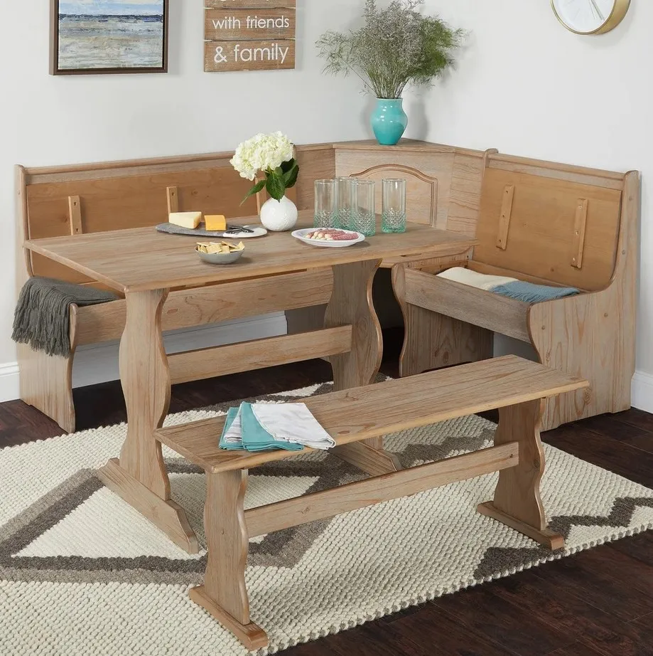 Cucine Usate Vetrinetta, Tavolo Con Panca Angolare E Sedie