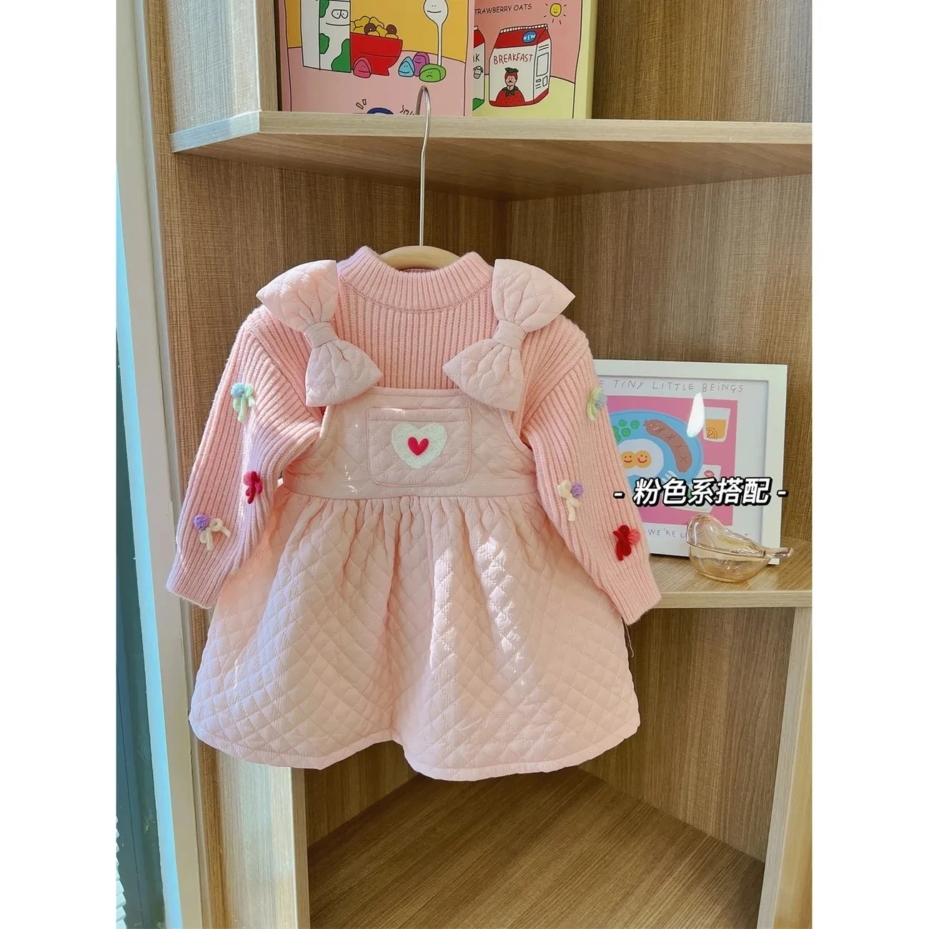 

Autumn and Winter New Girl Baby Clothing Set Cute 3D Flower Sweater Bow Dress 2-piece Set Children's Dress Set Thick