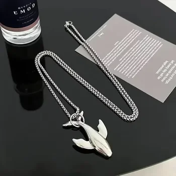 Fashion Creative Shape Whale Necklace Alloy Pendant Necklace Exquisite Small Whale Cold Wind Long Chain Accessories Unisex 2