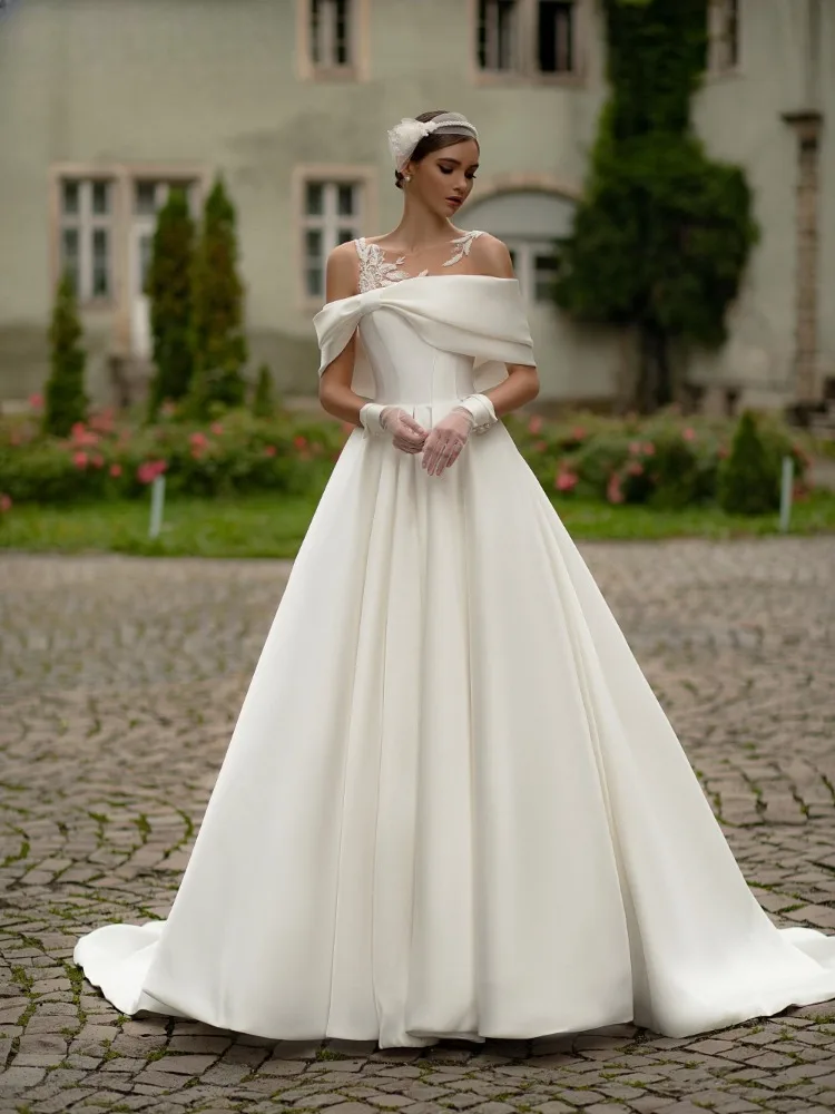 Romanaic Off Shoulder Satin Wedding Dress Sheer O-Neck Appliques Lace Up Vintage A-Line Bridal Gown Robe De Mariée