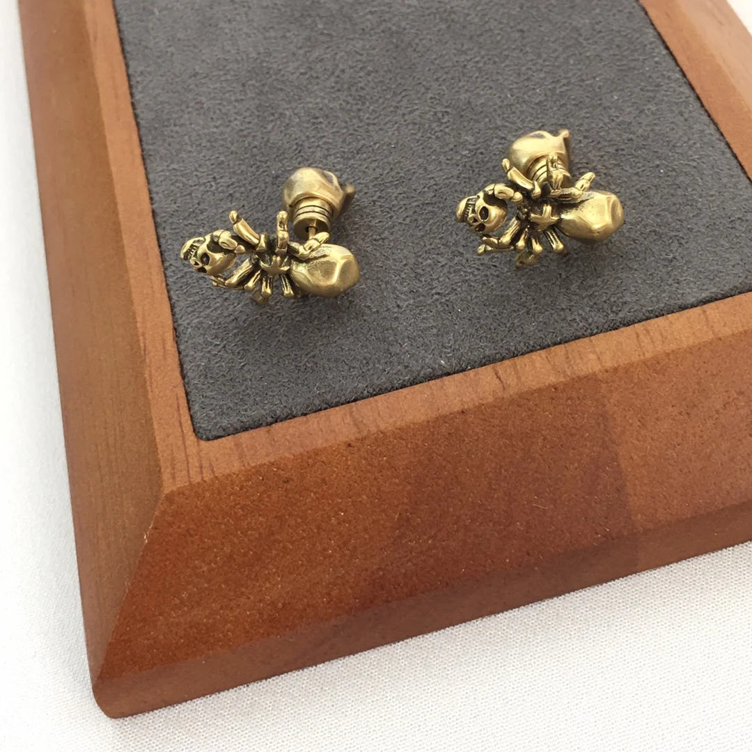 

New Spider Skull Female Personalized Punk Style Design Earrings