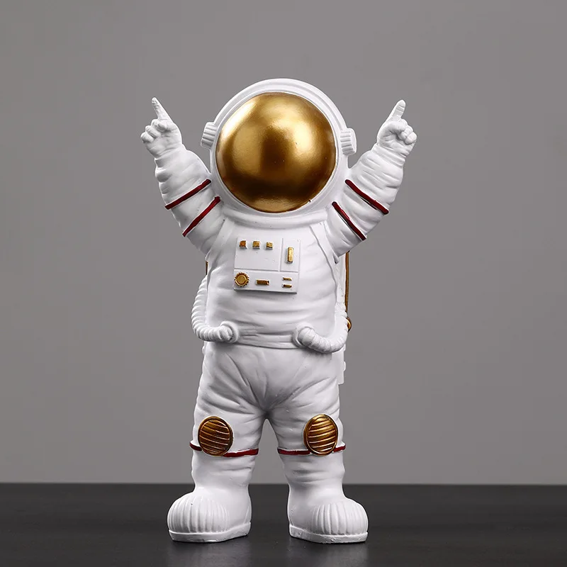 Fashion Astronaut Figurine Resin Cosmonaut Statue Spaceman Figure Tabletop Ornaments For Home Decor Moden Living Room Decoration | Дом и сад