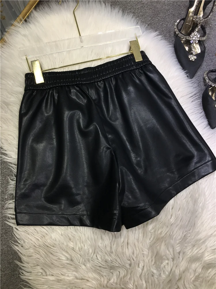 High Quality Hot Drilling Women Wide Leg Shorts Autumn Winter Elastic High Waist PU Leather Shorts Black Out Wearing Boot Shorts