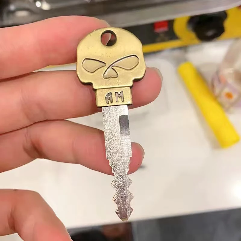 DIY Creative Skull Motorcycle Key Head Requires Manual Polishing Of Key Holder Personality Motorcycle Replace Handle