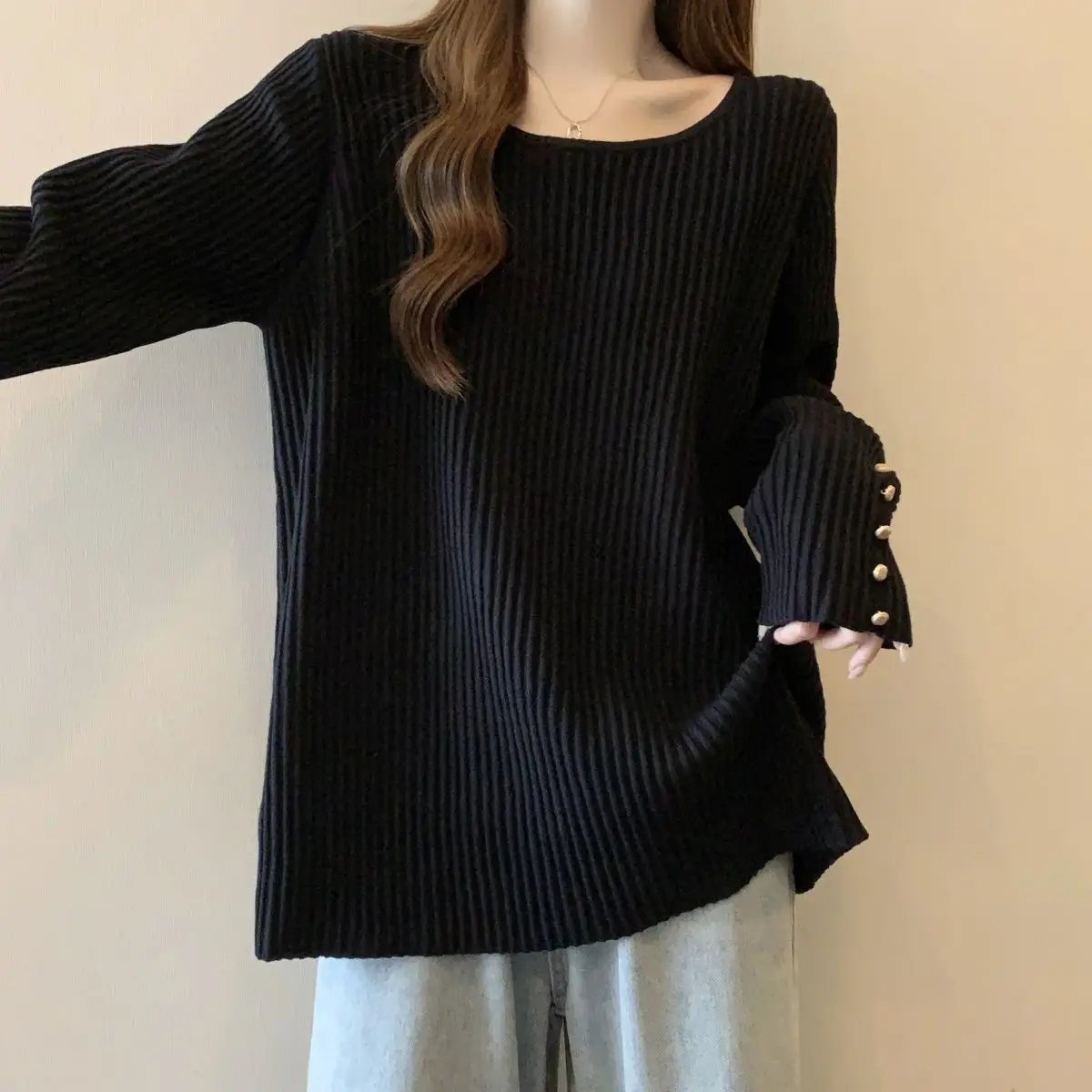 Pit Strip-Basisshirt mit quadratischem Kragen für Damen im Herbst und Winter. Neues, lockeres, schlankes und warmes Innenkleid mit unregelmäßigen langen Ärmeln – Detail 14