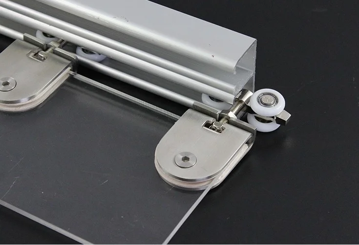 Ferragens do armário