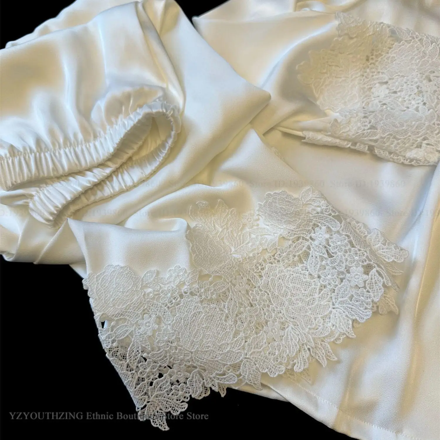 طقم بيجاما ساتان دانتيل أبيض عرائس