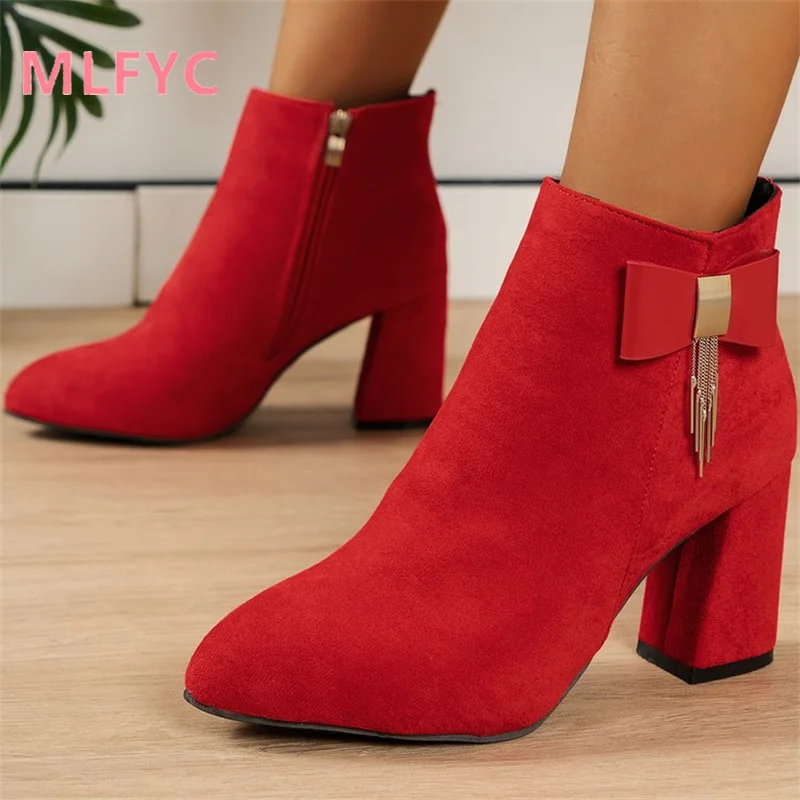 2023 Autumn New European and American Pointed Chain Super High Heel Women's Short Boots Thick Heel High Heels