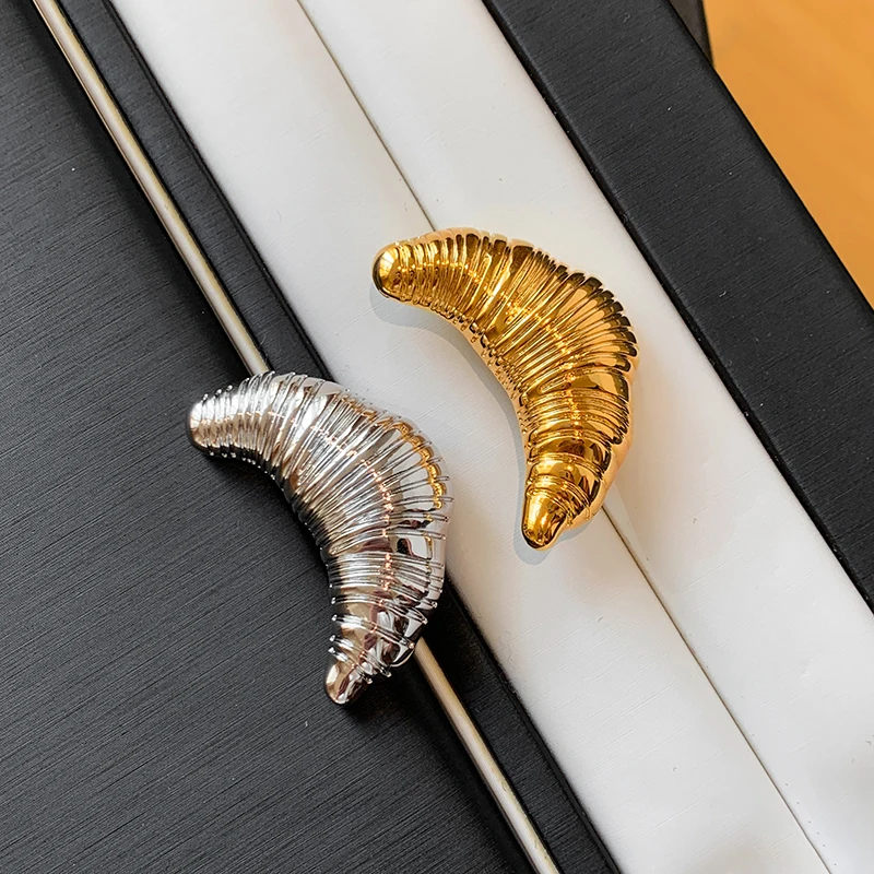 Trend Croissant Brooches Men Women Couple Metal Pins Jewelry Gifts