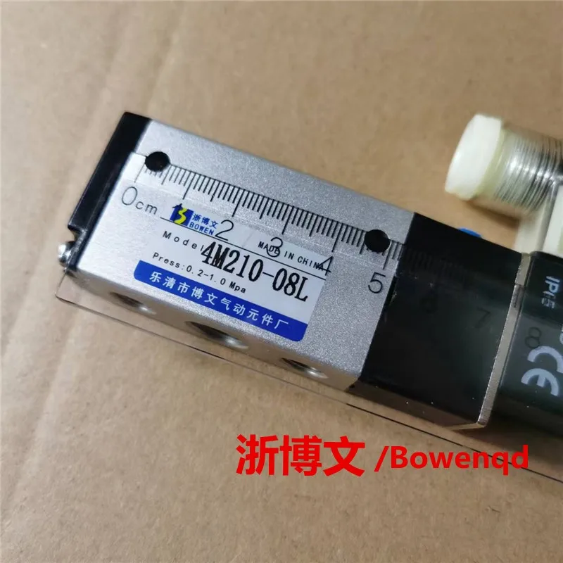 S9208b42f3ec14d0a9572157383b4a2d20