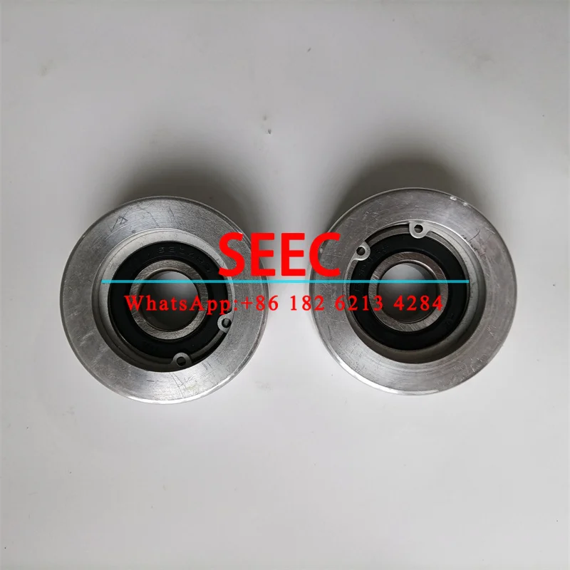 SEEC Escalator Handrail Guide Roller for KM5292350G11 KM5292350G12 Iron Wheel OD 70mm W 32mm Bearing 6204RS