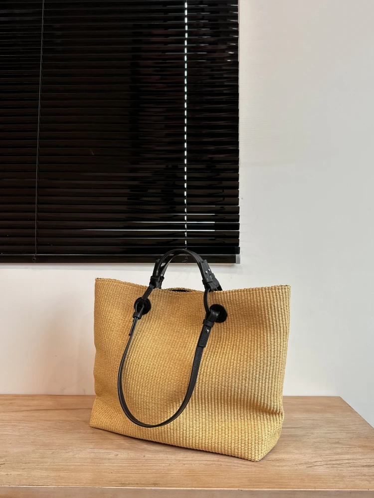 New Style Straw Woven Color Block Patchwork Basket Large Capacity Handwoven Women's Fashion Beach Vacation Bag