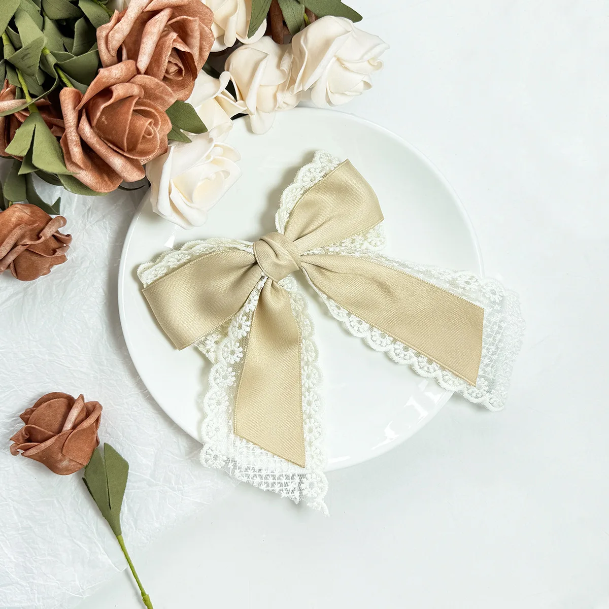 Fermaglio per capelli con fiocco in pizzo, elegante accessorio per capelli da donna, fermacoda per uso quotidiano, feste o regalo - immagine 4