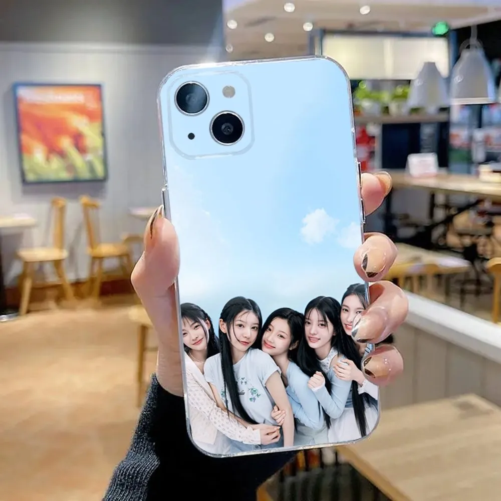 Фото Чехол для телефона KPOP I-ILLIT для iPhone 15,14,13,12,11 Plus,Pro,Max,XR,XS,X,7,8 Plus,SE, мини прозрачный силиконовый мягкий №4