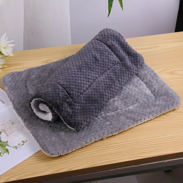 S9211f0db85f04a47aa737b6d29761a42W.jpg Dog And Cat Sleeping Mat Super Soft Dog And Cat Pet Gray Blanket Flannel Autumn And Winter Cold Protection And Washable